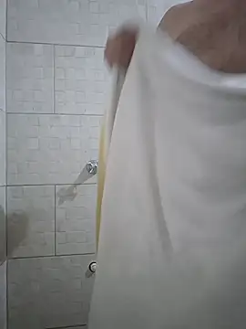 Joaquinh online show from February 15, 2026, 10:28 pm