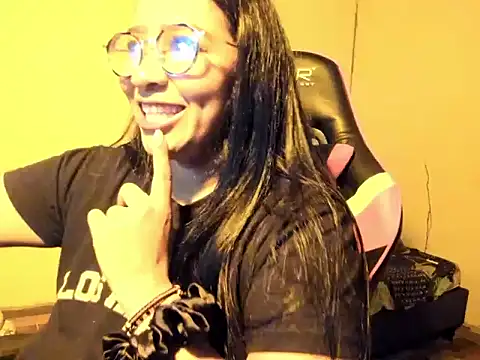 QueenNyxx online show from March 4, 2026, 6:03 pm