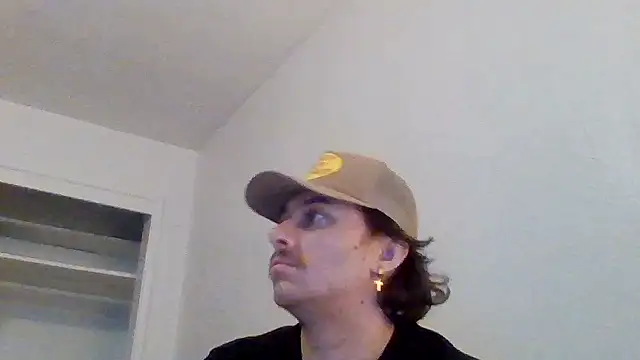 Tallhungandcloudy online show from February 22, 2026, 10:08 pm