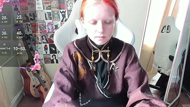 NikolFlostt online show from April 21, 2026, 1:07 am