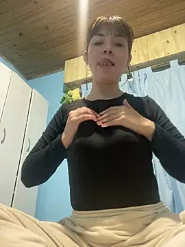 Luna33- online show from July 24, 2026, 10:19 pm