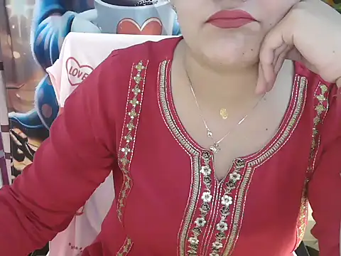 Snapshot of _chitranshi chatting on May 4, 2026, 5:03 am chitranshi online show from May 4, 2026, 5:03 am