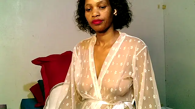 Mabelle Eveline online show from April 18, 2026, 7:07 pm