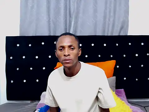 NtandoXx online show from April 10, 2026, 3:01 am