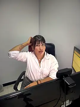 nyx  x online show from March 4, 2026, 12:49 am