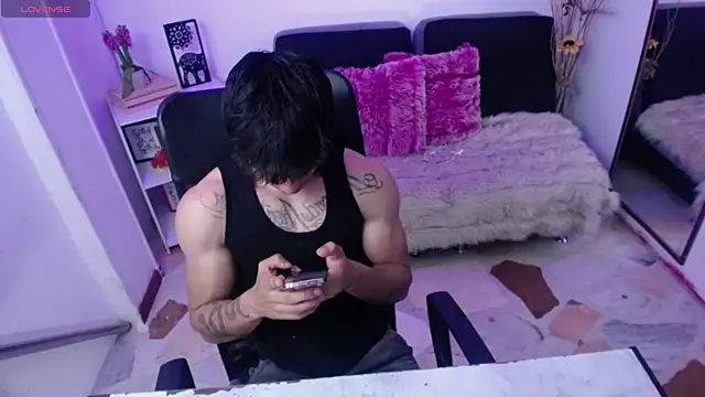 IanWest  online show from April 14, 2026, 12:00 pm