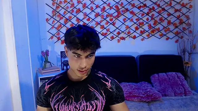 IanWest  online show from May 19, 2026, 8:59 pm