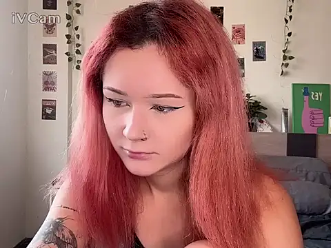 pixieyes00n online show from March 11, 2026, 4:51 am