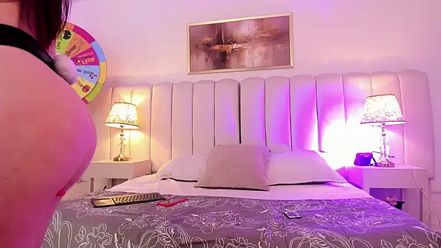 Snapshot of Paulina_johns chatting on March 5, 2026, 4:25 pm Paulina johns online show from March 5, 2026, 4:25 pm