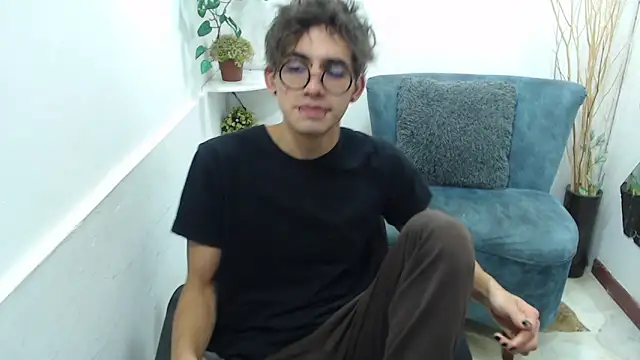 AaronBeer  online show from February 27, 2026, 11:54 am