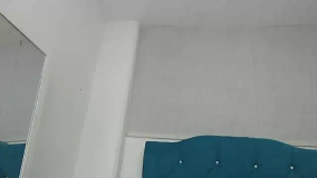 orianna and sasha online show from April 17, 2026, 1:14 pm