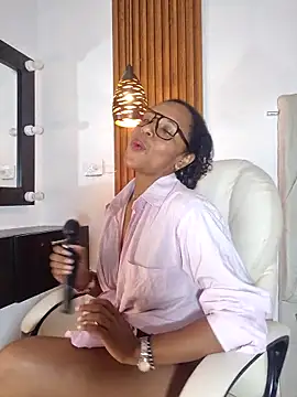samaraa smith1 online show from June 4, 2026, 12:33 pm