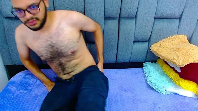 Snapshot of J_black_ chatting on March 3, 2026, 10:37 pm J black online show from March 3, 2026, 10:37 pm