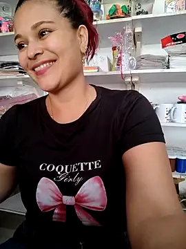 haffsa   online show from May 4, 2026, 2:13 pm