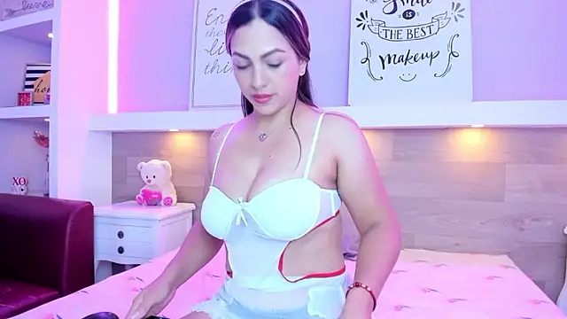 ZoeMoon-1 online show from March 3, 2026, 7:42 pm