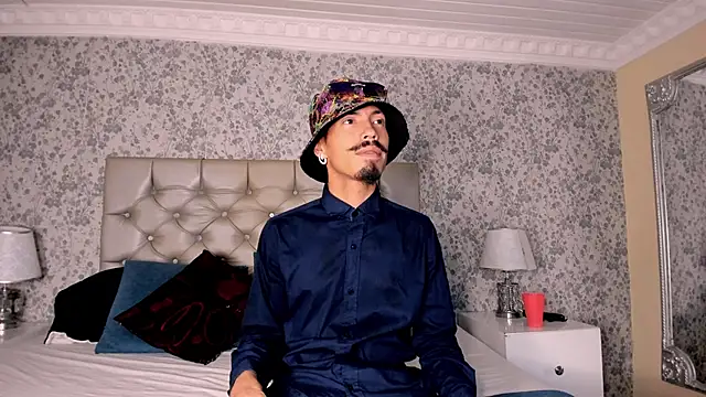 NoaahTylor online show from April 1, 2026, 9:12 pm