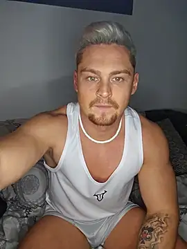 Snapshot of EddyRise- chatting on February 24, 2026, 4:49 pm EddyRise- online show from February 24, 2026, 4:49 pm