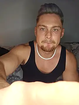 Snapshot of EddyRise- chatting on March 4, 2026, 6:03 pm EddyRise- online show from March 4, 2026, 6:03 pm