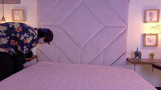 Sateh and Hikary online show from April 16, 2026, 8:09 pm