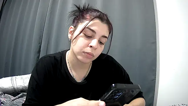 violetazein7 online show from May 16, 2026, 12:29 am