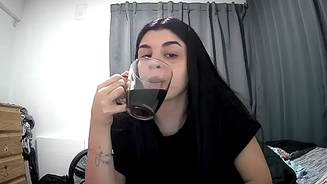 Snapshot of violetazein7 chatting on June 23, 2026, 11:58 pm violetazein7 online show from June 23, 2026, 11:58 pm