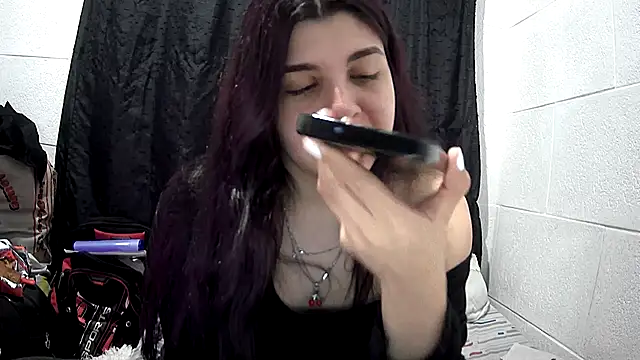 Snapshot of violetazein7 chatting on July 14, 2026, 12:13 am violetazein7 online show from July 14, 2026, 12:13 am