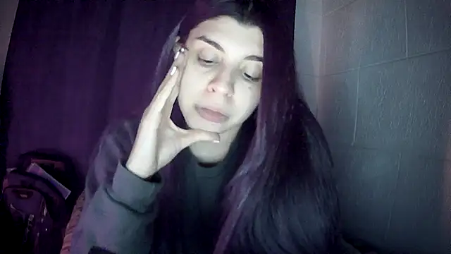 Snapshot of violetazein7 chatting on July 14, 2026, 4:06 am violetazein7 online show from July 14, 2026, 4:06 am