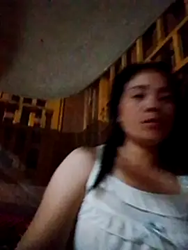 molly-xx online show from April 9, 2026, 1:49 pm