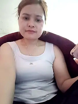 Snapshot of Miu1_girl19 chatting on March 8, 2026, 1:47 am Miu1 girl19 online show from March 8, 2026, 1:47 am