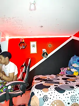 Violeta R  online show from April 15, 2026, 4:52 am