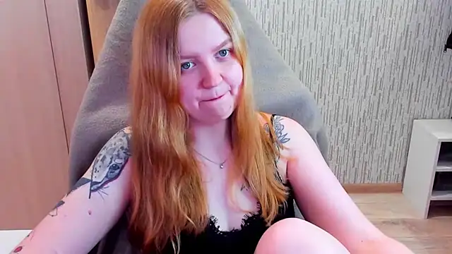AnitaXVine online show from May 17, 2026, 7:54 pm