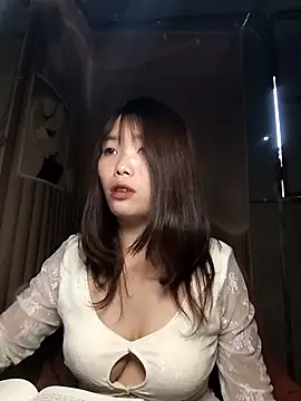 Girl-crazy1 online show from March 23, 2026, 4:49 am