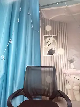 Girl-crazy1 online show from April 9, 2026, 6:19 am