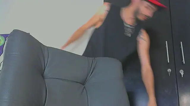 Snapshot of LovexJuxn8 chatting on February 16, 2026, 6:15 pm LovexJuxn8 online show from February 16, 2026, 6:15 pm