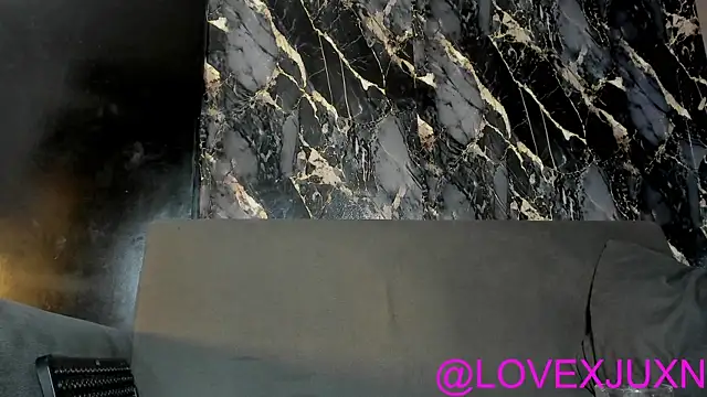 LovexJuxn8 online show from March 28, 2026, 9:36 pm