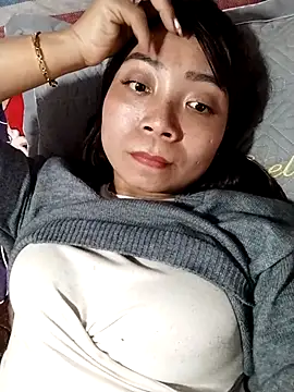 Snapshot of cute-shine chatting on February 25, 2026, 5:06 am cute-shine online show from February 25, 2026, 5:06 am