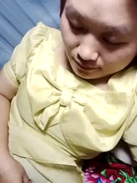 Snapshot of bany-lee chatting on May 7, 2026, 2:33 pm bany-lee online show from May 7, 2026, 2:33 pm