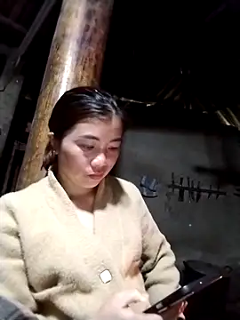 Snapshot of lovely-742 chatting on March 4, 2026, 4:07 am lovely-742 online show from March 4, 2026, 4:07 am