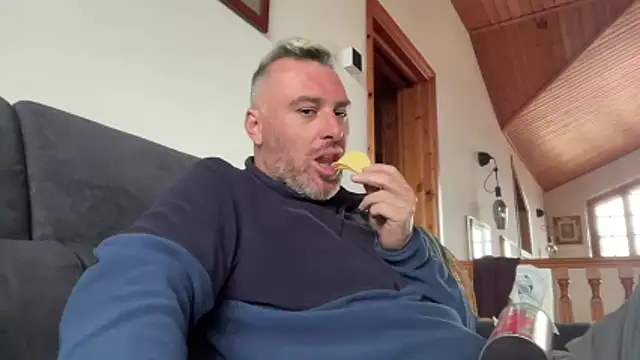 marcovik1 online show from February 27, 2026, 10:59 am