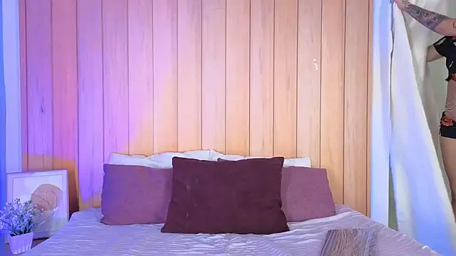 alysha xia  online show from February 17, 2026, 3:25 am