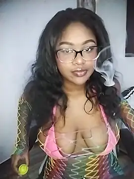 Snapshot of Roonie_garces chatting on May 7, 2026, 8:58 pm Roonie garces online show from May 7, 2026, 8:58 pm