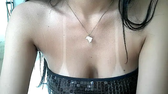 Snapshot of cleopriv00 chatting on July 27, 2026, 1:29 pm cleopriv00 online show from July 27, 2026, 1:29 pm