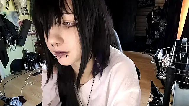 Snapshot of Shempert_ghot chatting on February 15, 2026, 11:08 am Shempert ghot online show from February 15, 2026, 11:08 am