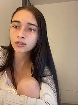 candy deluxe online show from February 19, 2026, 1:45 am