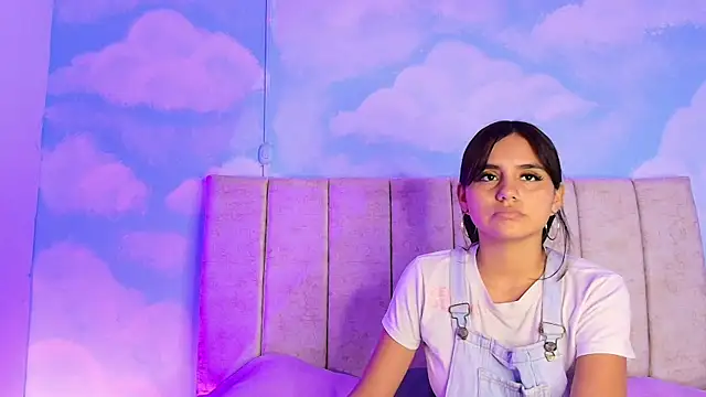 Snapshot of Aliclark chatting on February 20, 2026, 7:03 pm Aliclark online show from February 20, 2026, 7:03 pm