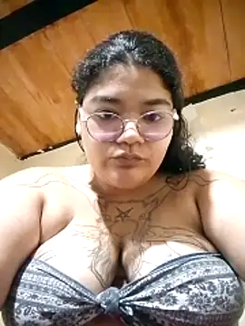 Snapshot of DarkReed chatting on February 20, 2026, 7:03 pm DarkReed online show from February 20, 2026, 7:03 pm