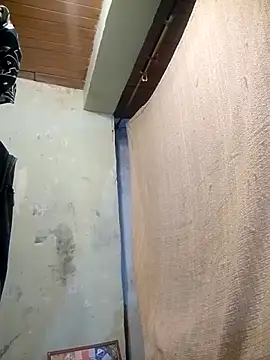 Snapshot of DarkReed chatting on March 3, 2026, 8:37 pm DarkReed online show from March 3, 2026, 8:37 pm