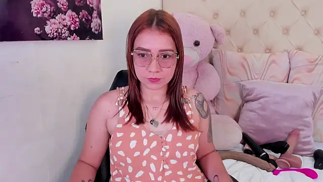 Snapshot of antonella_moon7 chatting on June 29, 2026, 8:20 pm antonella moon7 online show from June 29, 2026, 8:20 pm