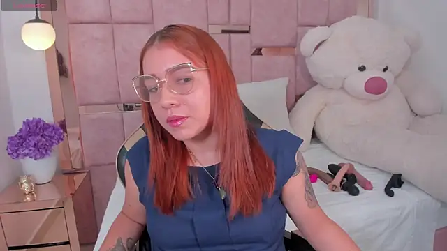Snapshot of antonella_moon7 chatting on July 10, 2026, 3:55 am antonella moon7 online show from July 10, 2026, 3:55 am