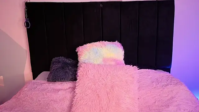 Abby Bennett online show from April 4, 2026, 3:05 am